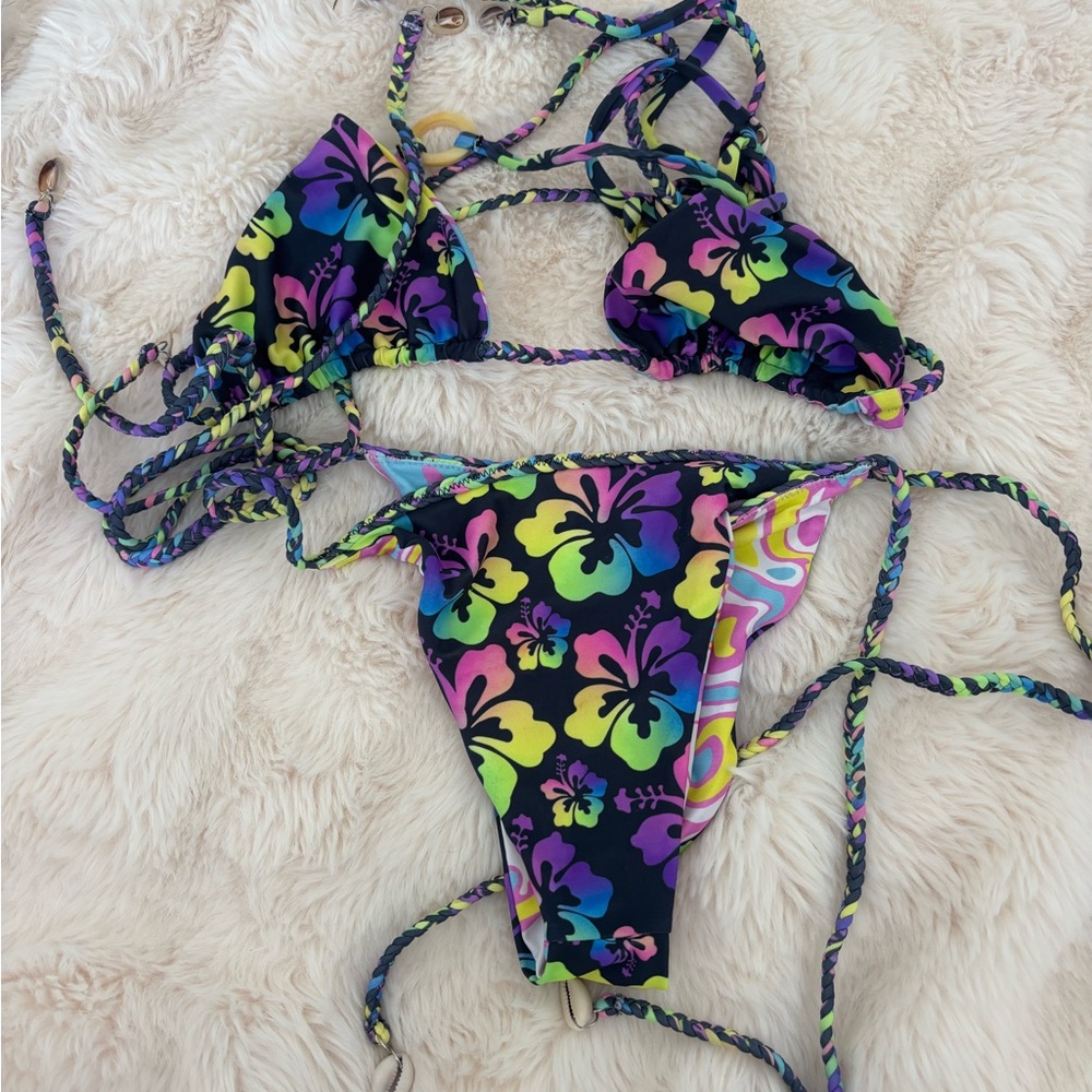 Moana bikini piping hot set